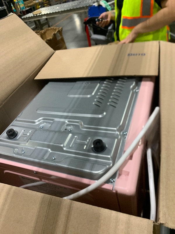 View 2 of **NON-FUNCTIONAL**
Nostalgia Retro 1000W Microwave Oven 1.1 Cu Ft Capacity – Child Safety Lock, 8 Auto-Cook Settings – Countertop Kitchen Appliance – Pink