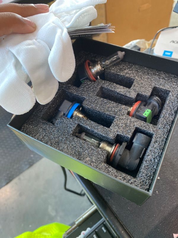 Photo 1 of *UNTESTED*
Surgephoenix H11/H8/H9 9005/HB3 Fog Light Bulbs Combo – Super Bright 120,000LM 1000% Brighter, Off Road Light or Fog Light Bulbs, 1:1 Mini Size, 6500K Cool White, 2026 Updated Light Bulbs, Pack of 4