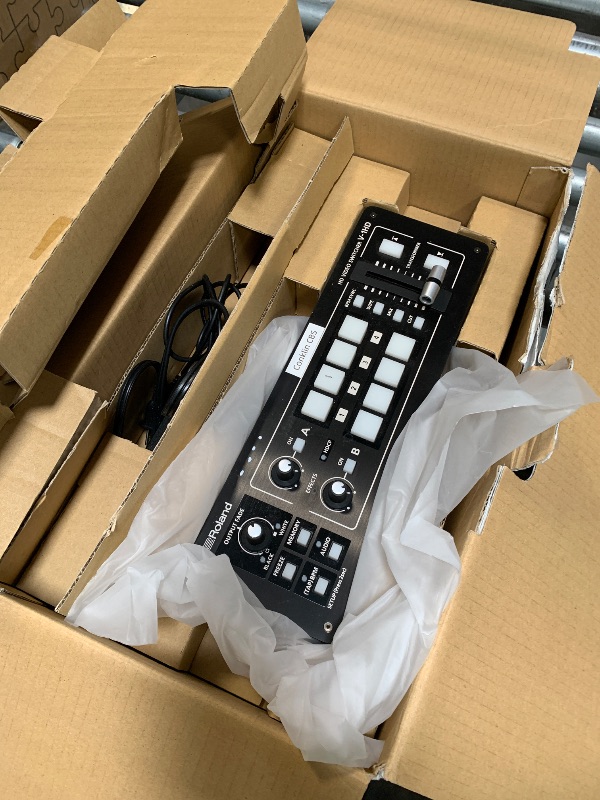 Photo 1 of **UNTESTED**
Roland Professional A/V V-1HD HD Video Switcher