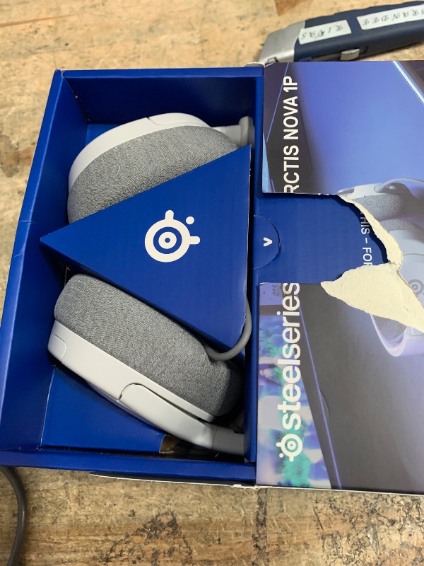 Photo 1 of **MISSING HARDWARE** SteelSeries Arctis Nova 1P Multi-System Gaming Headset — Hi-Fi Drivers — 360° Spatial Audio — Comfort Design — Durable — Lightweight — Noise-Cancelling Mic — PS5/PS4, PC, Xbox, Switch - White