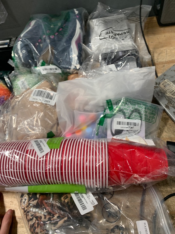 Photo 1 of ** SOLD AS IS BUNDLE OF MISCELLANEUS AND SORTED GOODS **