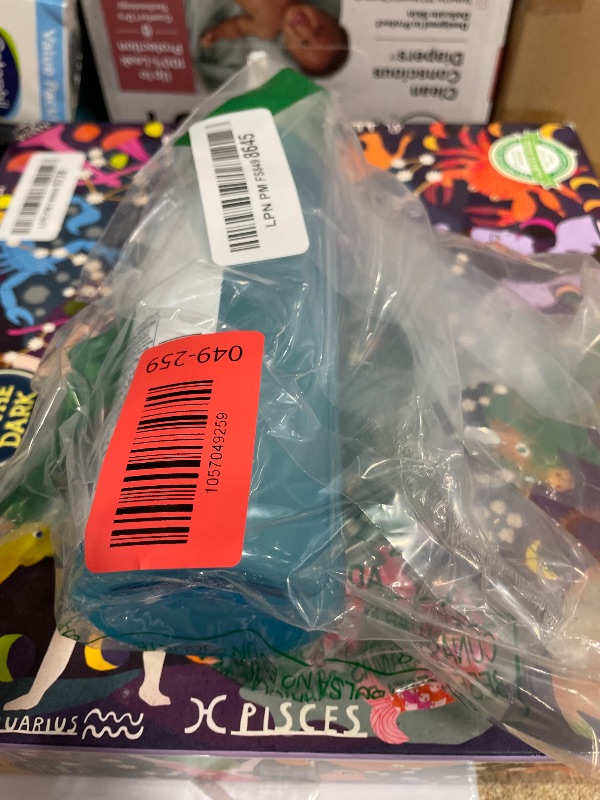 Photo 1 of *** 25% USED***La Roche-Posay Toleriane Purifying Foaming Facial Cleanser, Oil Free Face Wash for Women & Men with Niacinamide + Ceramides, Pore Cleanser Safe For Sensitive Skin, Won’t Dry Out Skin, Soap Free, 400ml