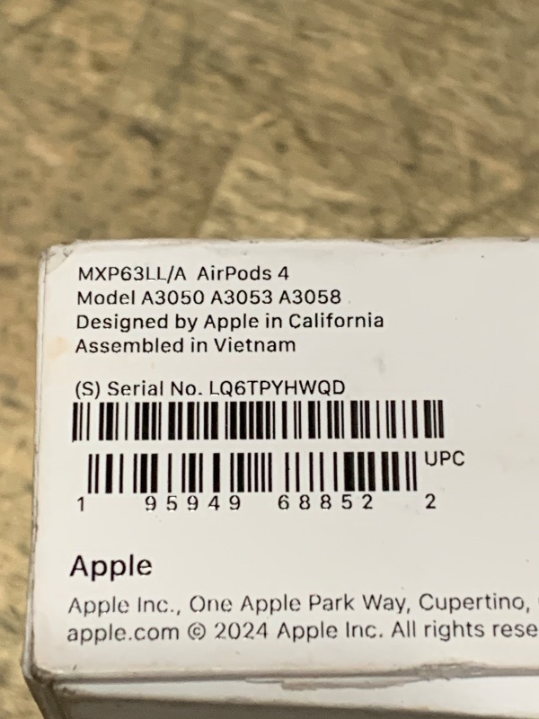 Photo 1 of ***DIRTY*** Apple AirPods