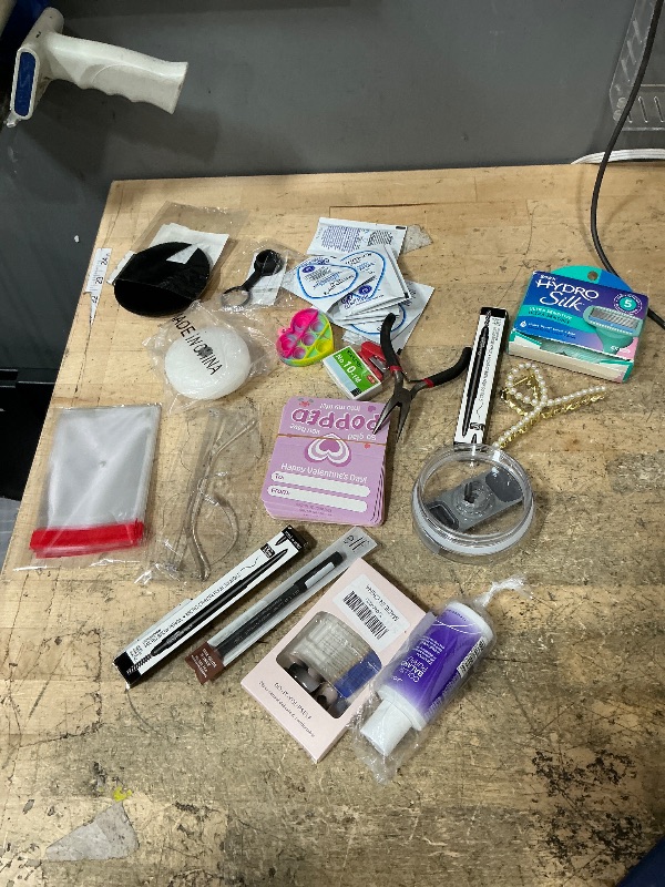 Photo 1 of **FINAL SALE 18 ASSORTED MISC ITEMS 