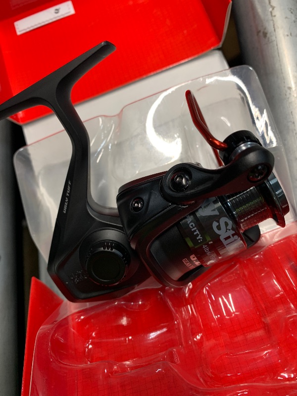 Photo 1 of (missing pieces) Ugly Stik Ugly Tuff Spinning Spinning Reel, Size 30, 5 Stainless Steel Ball Bearing System, Oil Felt Front Drag Drag, Max of 18lb | 8.1kg, Black