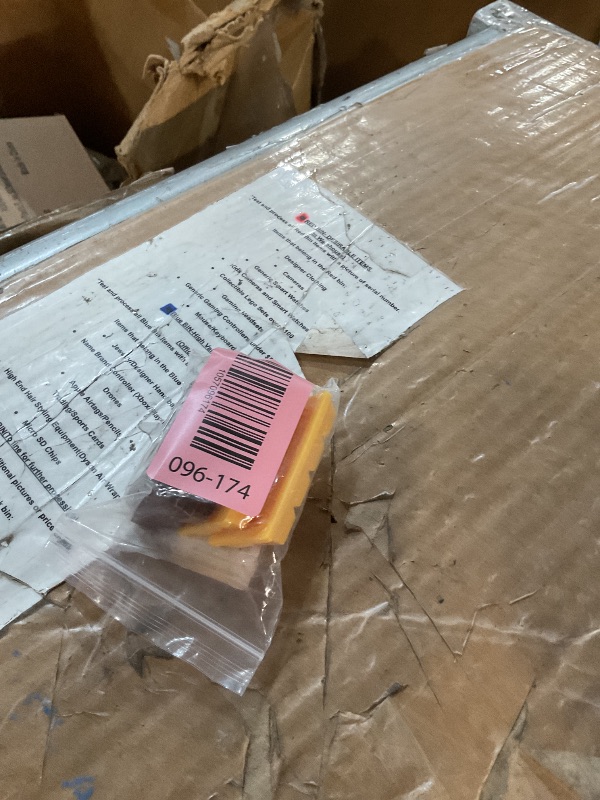 Photo 1 of Toyvian 4pcs Fake Chocolates Models, Resin Small Chocolates Props, Realistic Doll House Decoration, Home Decor, Party