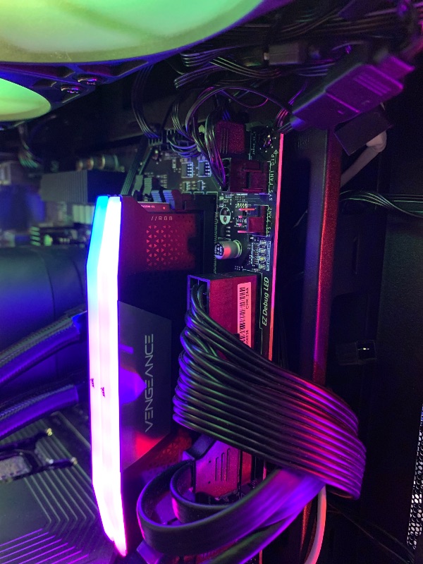 Photo 1 of ***NOT FUNCTIONAL, PARTS ONLY***Corsair Vengeance i7500 Gaming PC – Liquid Cooled Intel Core i7-14700KF CPU – NVIDIA GeForce RTX 5070Ti GPU – 32GB Vengeance RGB DDR5 Memory – 1TB M.2 SSD – Black
