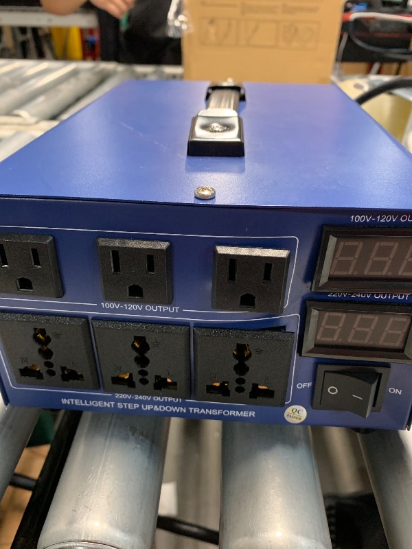 Photo 1 of (see all images) CELYYPU 8000 watt Voltage Conversion Transformer Heavy-Duty Step-up/Step-Down AC 110V/120V/220V/240V Power Conversion