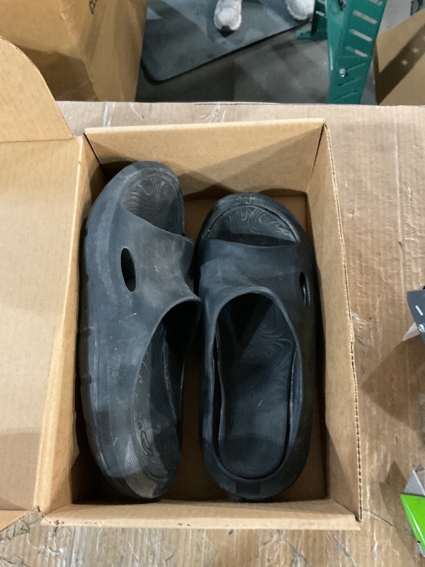 Photo 1 of * shoes are very dirty *
Project Cloud Mens Sandals - Lightweight and Flexible EVA Recovery Slides for Men with Ultra Bouncy Latex Insole - Comfortable Water Resistant Slippers for Men Footwear (Dean,BLK, 12)
