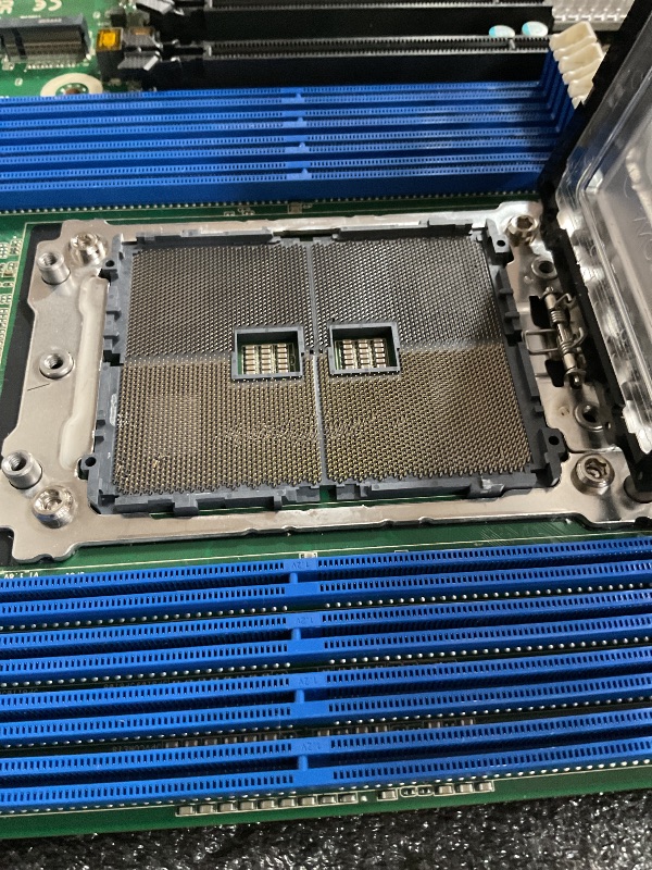 Photo 1 of **CPU PINS BENT**Asrock Rack ROMED8-2T/BCM ATX Server Motherboard AMD EPYC™ 7003 (with AMD 3D V-Cache™ Technology*)/7002 Series Processors SP3 (LGA 4094) Dual 10GbE