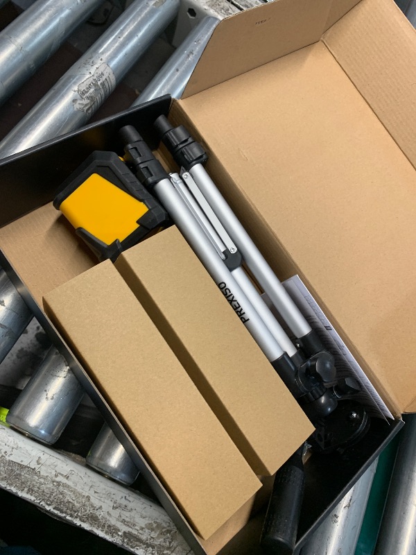 Photo 1 of ***SEE NOTES FOR DETAILS***PREXISO Laser Level with Tripod, 65Ft Self Leveling Cross Line Laser Level, Green Line leveler Tool for Hanging Pictures, Home Renovation with LED Indicator & 2 AA Batteries (31-1/2 inch Tripod)