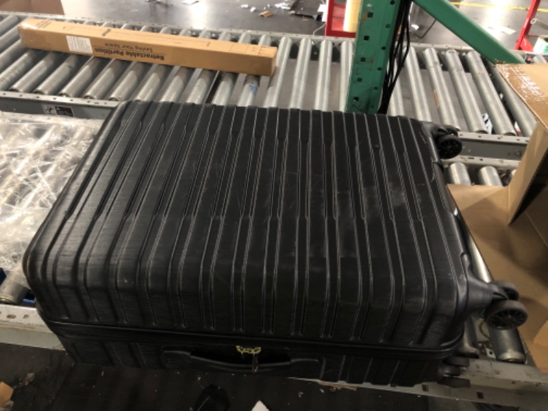 Photo 1 of ***MAJOR SCRATCHES ALL OVER MISSING WHEEL***
U.S. Traveler Boren Expandable Hardside Rugged Travel Luggage with 8 Spinner Wheels, Black, Checked-Medium 26-Inch0