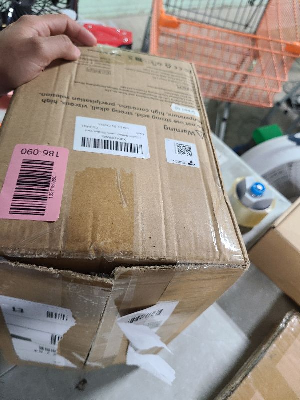 Photo 1 of 2 Gallon Battery Powered Garden Sprayer, Electric Sprayer, Weed Yard Lawn Sprayers with 5 Mist Nozzles & Retractable Wand & Adjustable Strap for Lawn, Garden, Yard (Teal)