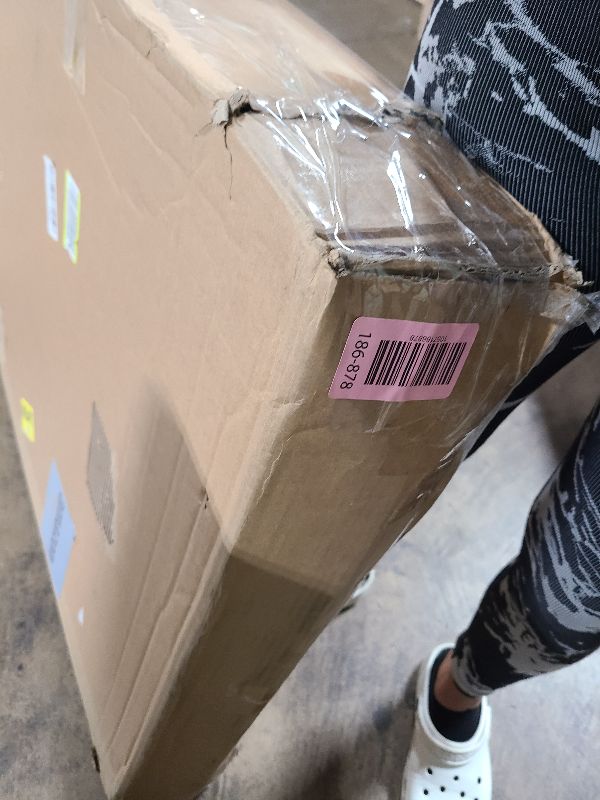 Photo 1 of 16 Panels No Dig Garden Fence with Gate, 32in x 38.6ft Decorative Dog Fence Outdoor for Yard, Tall Animal Barrier Fencing Rustproof Metal Garden Edging Border, Temporary Fencing for Outdoor, Patio