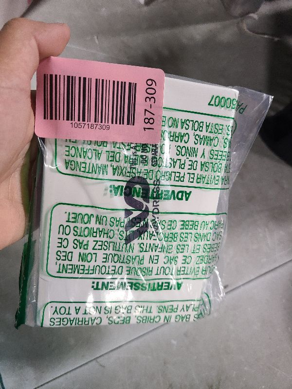 Photo 1 of 100g Fakes Ice Cubes Miniature Dollhouse Clear Plastic Ice Cubes Doll House for Dollhouse Cups Sprinkle Decorations Fake Cake Dessert Beer Drinks Kitchen Food Accessories