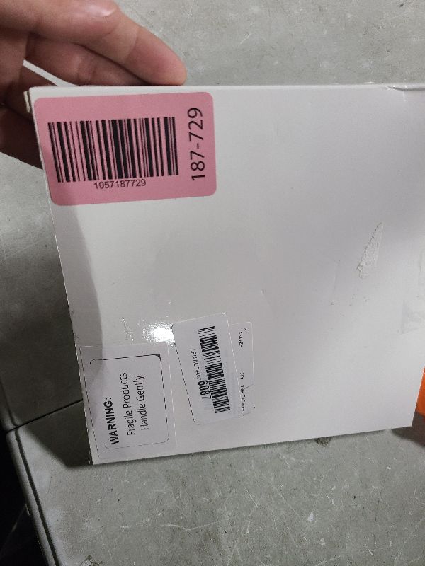 Photo 1 of 24 Pieces Mini Perfume Spray Bottles 4 ml Colorful Glass Bottles Refillable Empty Container Fine Mist Bottles Portable Tube for Cleaning, Travel, Essential Oils, Perfume, 6 Gradient Colors