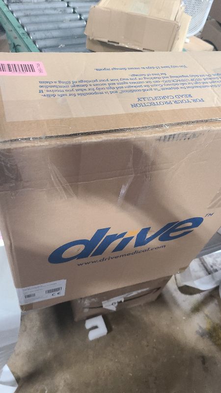 Photo 1 of 2-in-1 Locking Raised Toilet Seat with Tool-free Removable Arms