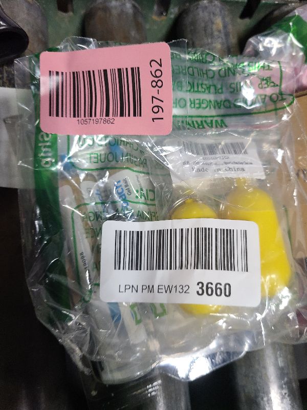 Photo 1 of 2 Pcs Yellow Floating Keychain Pills-Shape Float Key Rings for Boat Sailings Kayak Surfing Water Sports Floating Key Chain Sports Fan Key Chains Car Keychains Car Accessories, Sports Fan Key Chains