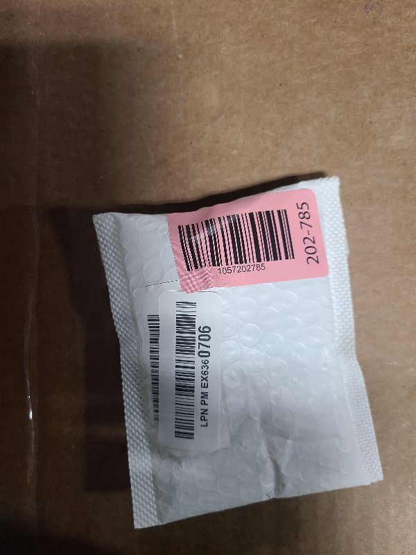 Photo 1 of 1Pcs Eyelash Tweezers Cleaner, Eyelash Extension Tweezers Cleaner with Liquid Glue Remover and Sponge Ball for Lash Extension Application