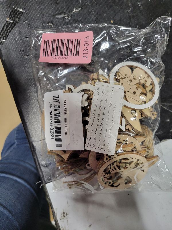 Photo 1 of 25pcs Rustic Christmas Ornaments for Tree Decorations - Small Wooden Christmas Reindeer Ornaments Gift Tag for Tree Winter Holiday Decor