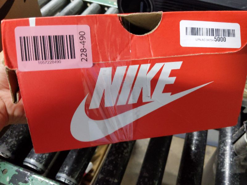 Photo 1 of Nike Men's Air Max 13