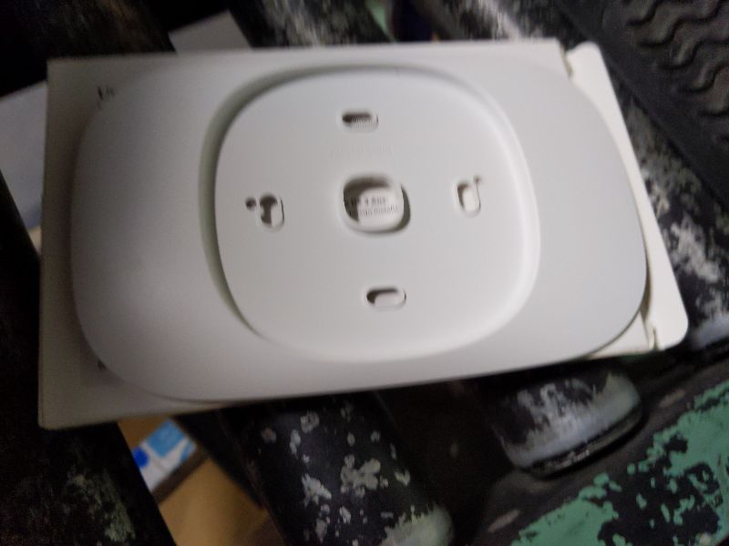 Photo 1 of
ecobee Trim Plate - Made for ecobee Smart Thermostat Essential - Programmable WiFi Thermostat Accessory