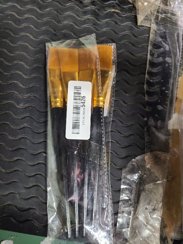 Photo 1 of 4 Pcs Acrylic Paint Brushes 1 Inch Flat Paint Brushes Large Craft Paint Brushes Artists Professional Art Paint Brushes for Acrylic Painting Watercolor Gouache Oil Face Body Art