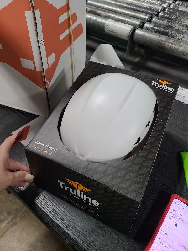 Photo 1 of  OSHA Hard Hats for Construction ANSI Approved Safety Helmet 6 pt. Ratchet Suspension Cascos De Construccion ANSI Z89.1-2014 Type I Class C Hardhats(T1 White)