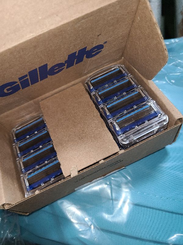 Photo 1 of Gillette5 Mens Razor Blade Refills, 12 Count, Lubrastrip for a More Comfortable Shave