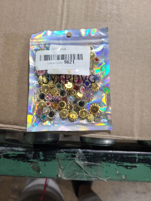 Photo 1 of 100pcs Sew on Rhinestones Crystals Glass Gems Metal Claw Mixed 8mm 10mm 12mm 14mm Sunflower Garments for Sewing Headband Jewelry Crafts Clothes Shoes Belt Accessories (00 Mixed Color)