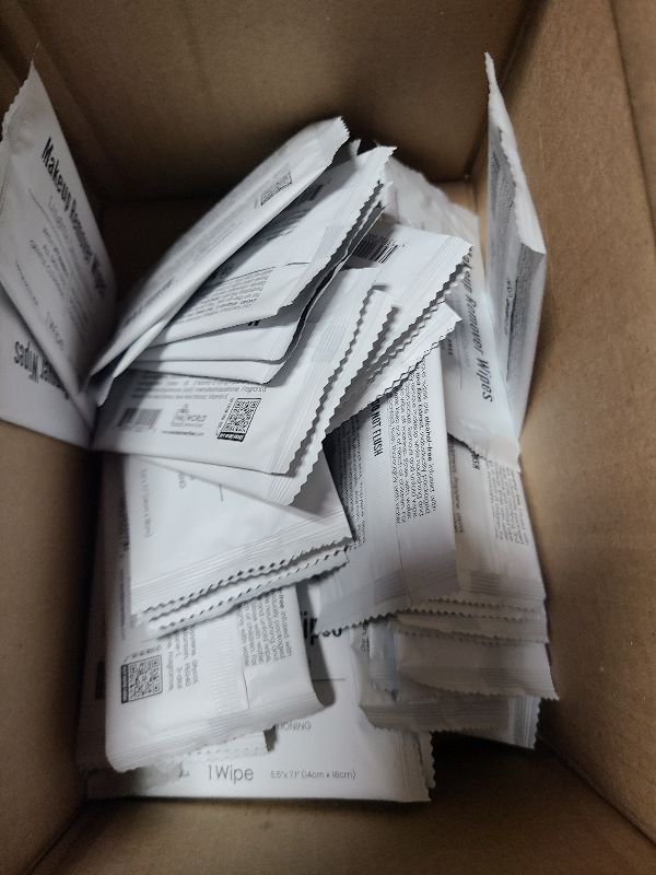 Photo 1 of World Amenities - Bulk Makeup Remover Wipes | 50 Count | Individually Wrapped, Gentle Cleansing, Alcohol Free - All Skin Types - Vitamin E - 100% Recyclable, Hotel Travel Size Toiletries