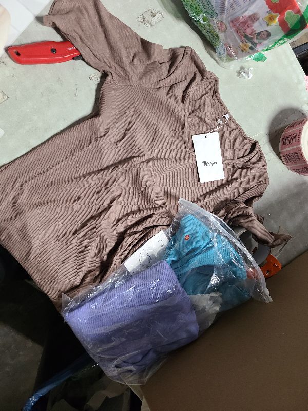 Photo 1 of 3 Pack 3/4 Sleeve Tops for Women Round Neck Dressy Basics Tees Casual Trendy Loose Fit T Shirts M