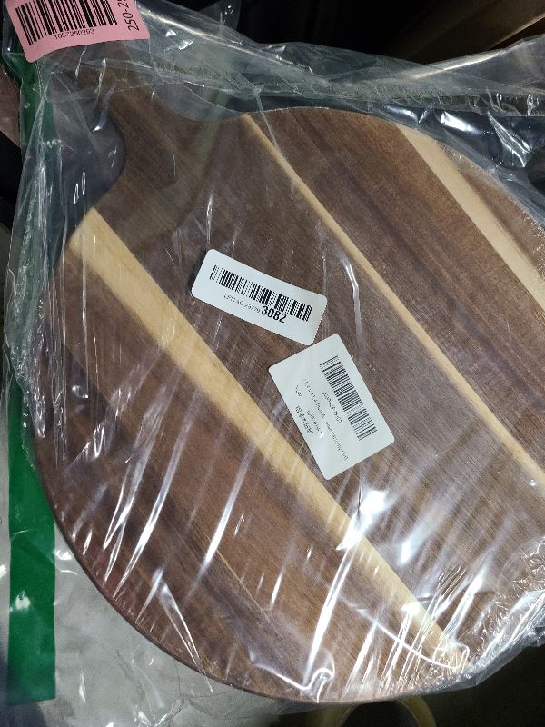 Photo 1 of 15.4 x 11.4 Inch Acacia Large Wood Cutting Board with Handle Large Round Wooden Cutting Boards Cutting Serving Board for Kitchen Meat Bread Cheese Pizza Vegetables Board Wedding Housewarming Gift
