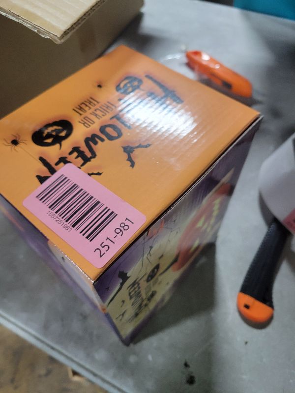 Photo 1 of 202PPCS Halloween Party Favors,Stationery Set Goodie Bags Stuffers for Kids School Classroom Prizes Trick or Treat Gifts Bags Fillers include Pencils,Erasers,Rulers,Halloween Stickers,Stamper,Notepads