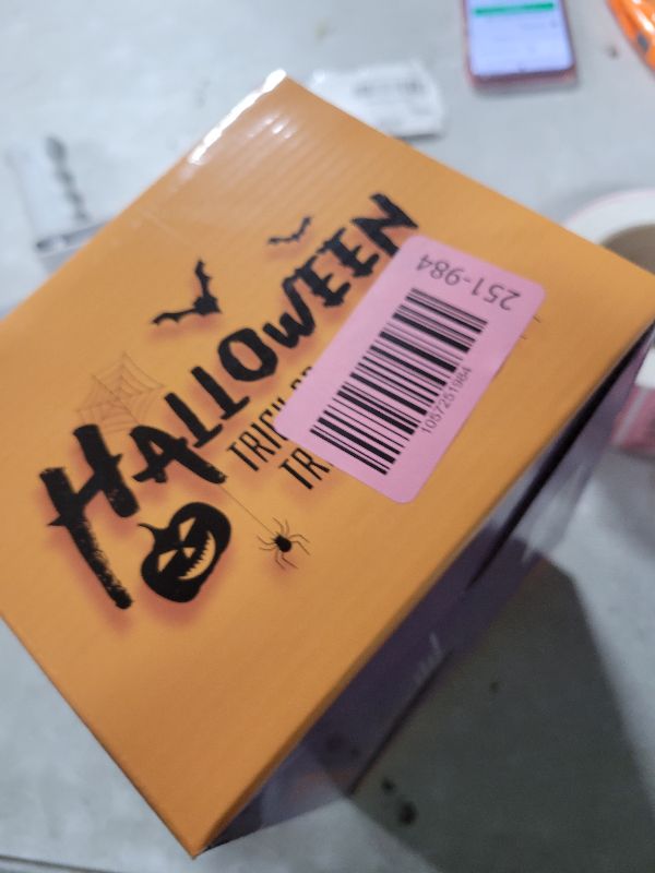 Photo 1 of 202PPCS Halloween Party Favors,Stationery Set Goodie Bags Stuffers for Kids School Classroom Prizes Trick or Treat Gifts Bags Fillers include Pencils,Erasers,Rulers,Halloween Stickers,Stamper,Notepads