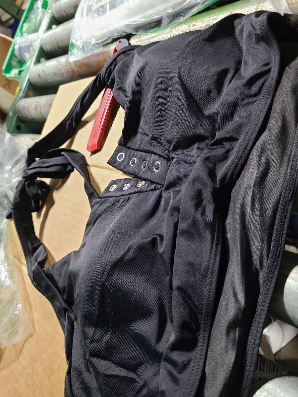 Photo 1 of
Sponsored
Visit the Store, ZAFUL
ZAFUL
Visit the Store
4.2
4.2 out of 5 stars
(75)
ZAFUL Bikini Tops for Women Twist Front Swimsuit Top Cut Out Bathing Suit Tops