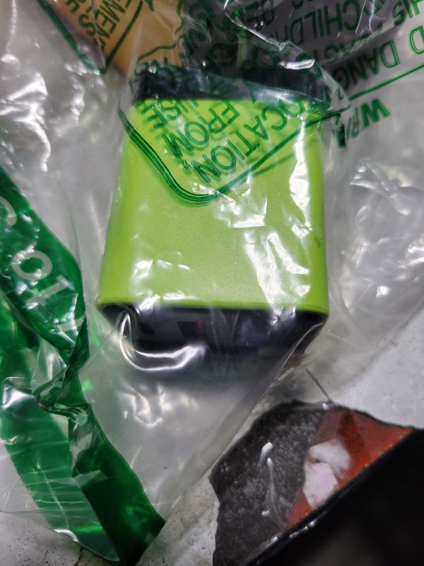 Photo 1 of 3 in 1 GaN Charger 80w, 2025 New Scalable 80w Max Fast Charging Module with Type C Cable and 2 USB Ports, Retractable All in One Charger for Mobile Phones Laptops (Green)