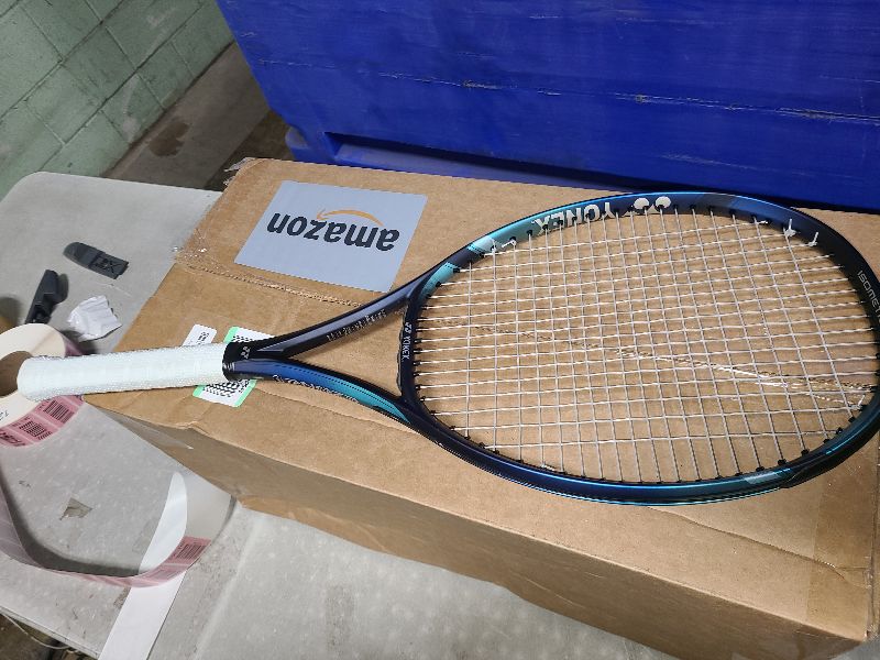 Photo 1 of  Yonex EZONE 100L (285G) 2022 Tennis Racquet
