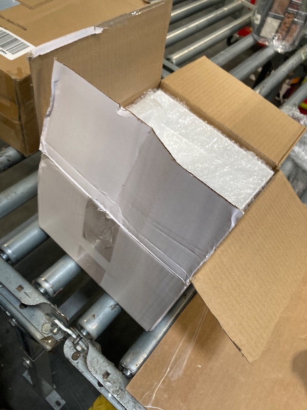 Photo 1 of **2 pieces**THMINS 4 Pcs White Buffet Risers with Mini Signs,Acrylic Food Risers for Buffet Table,Display Stand for Dessert,Jewelry,Figures show,Cube Display Base with Hollow Bottoms (6",6.5",7",8")