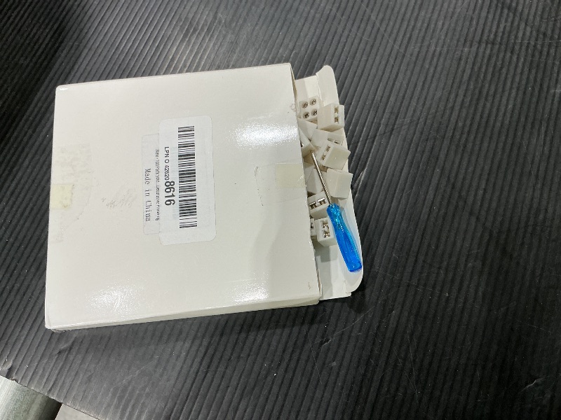 Photo 1 of 100 Pack Solderless LED Tape to Tape Connectors Tighten Screw Terminal Blocks 2 Pin 8mm Connector with Screwdriver Connector for 5v 12v 24v Monochrome LED Low Voltage Strip Decorative Finishing