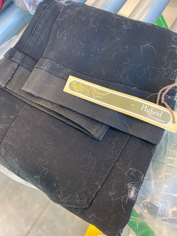 Photo 1 of *Item Is Dirty - Check clerk notes*
Hybrid & Company Women's Stretchy Slim Fit Denim Capri Jeans Q19410 BLACK, Size 9