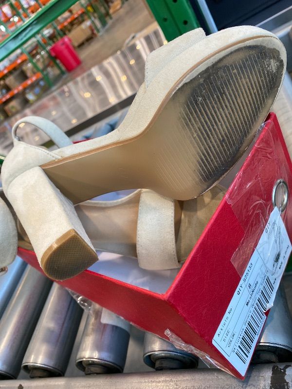 Photo 1 of *Minor Damaged* Idifu Beige women shoes size 7