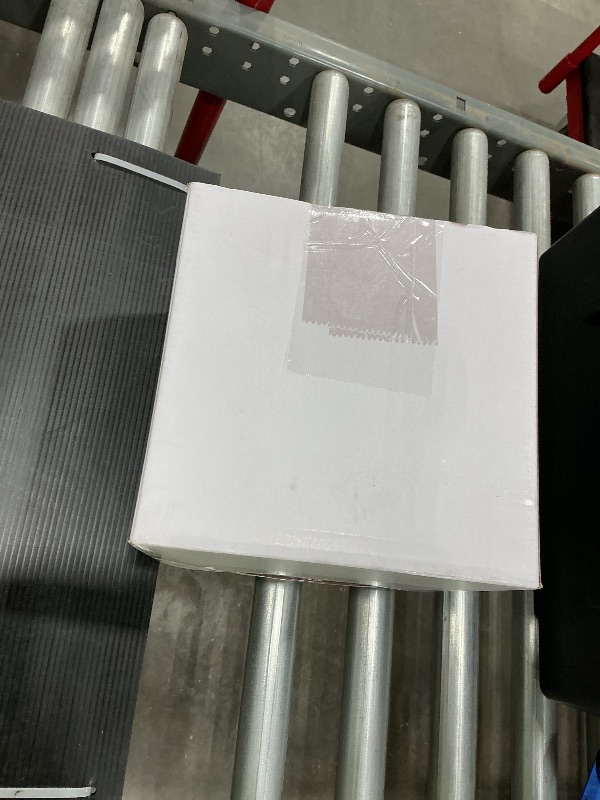 Photo 1 of 12 Pcs Halloween Glass Potion Bottle with Corks 6 Size Assorted Mini Glass Bottle Clear Message Jars with 2 Funnels for Halloween Decoration Party Favor Costume Prop DIY Crafts Witchcraft Supplies