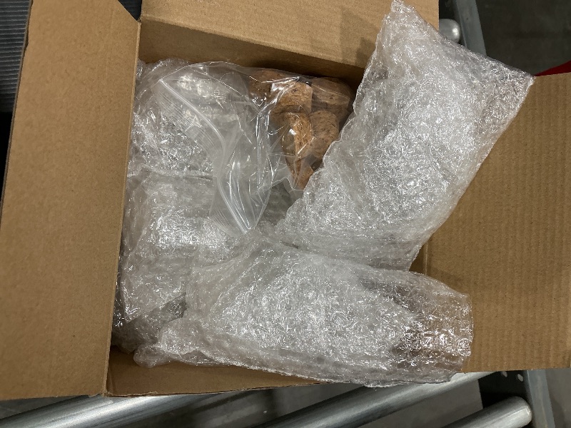 Photo 1 of 12 Pcs Halloween Glass Potion Bottle with Corks 6 Size Assorted Mini Glass Bottle Clear Message Jars with 2 Funnels for Halloween Decoration Party Favor Costume Prop DIY Crafts Witchcraft Supplies