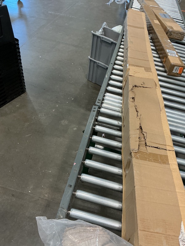 Photo 1 of *Missing Parts - Check clerk notes*
AntLux 110W 8FT LED Shop Lights Ultra Slim LED Wraparound, 12600LM, 5000K, 8 Foot Strip Light, Flush Mount Garage Office Warehouse Ceiling Lighting Fixture, 8 Foot Fluorescent Tube Replacement, 4 Pack