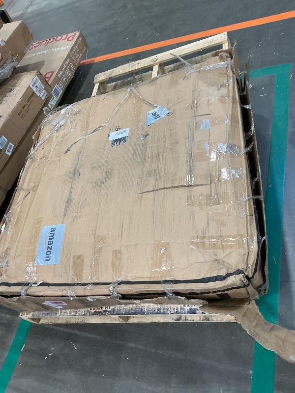 Photo 1 of *Minor Damage*
Signature Design by Ashley Bridson 5 Piece Counter Height Dining Room Set, Includes Table & 4 Bar Stools, Gray