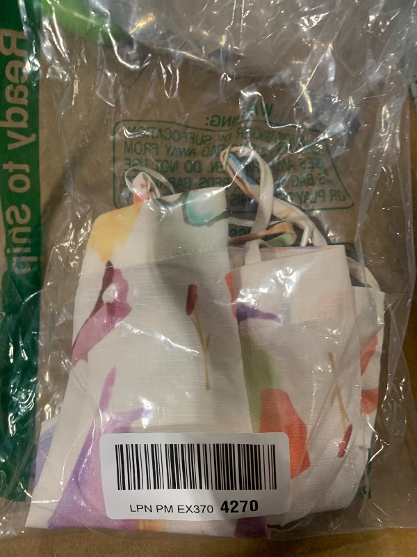 Photo 1 of ****ONLY TOP***

Petal & Pup Women's Carey Cropped Top, Multi