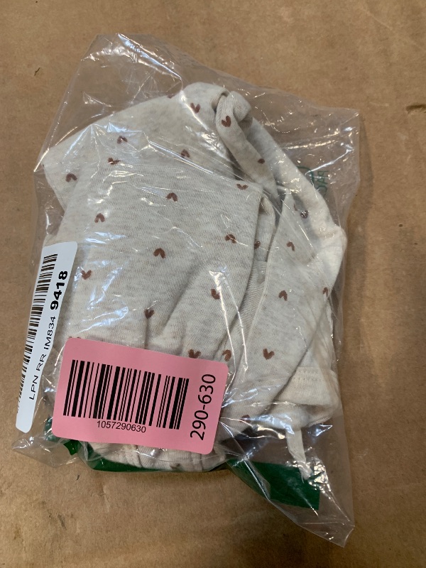 Photo 1 of ** DIFFERENT MODEL & COLOR ** Little Me Clothes for Baby Girls' 100% Cotton Scratch-Free Tag Footed One-Piece Romper Sleeper, Sweet Kitties, 9 Months