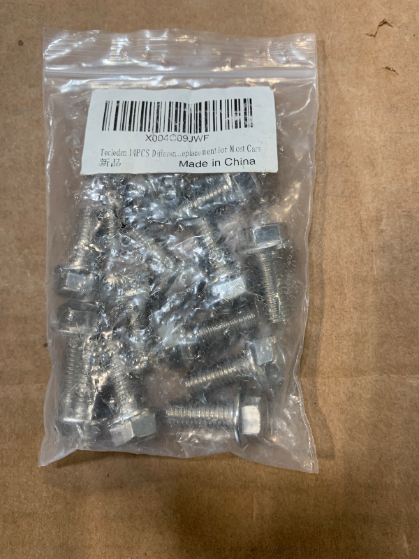 Photo 1 of 
14PCS Differential Cover Bolt, Valve Cover Bolts, M8 1.25 × 20mm Stainless Steel Auto Bolt Kit, Car Accessories Rear Ends Metric Threads Hex Head Flange Screw Set Replacement for Most Cars