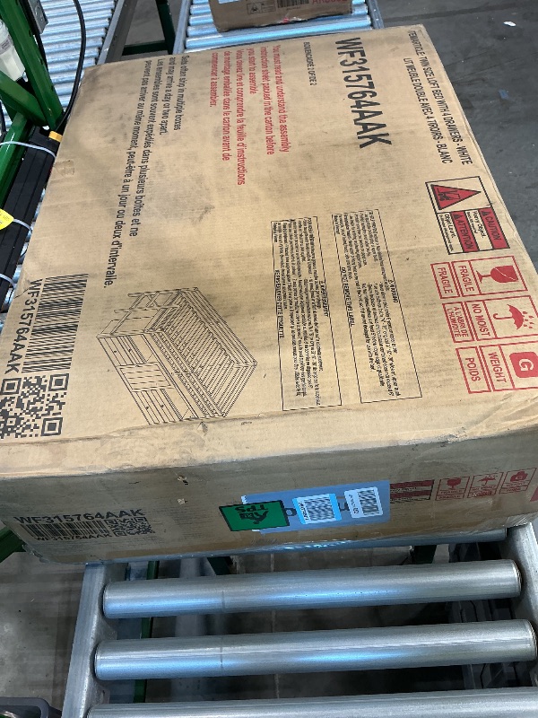 Photo 1 of *Partial Set*
Acosure Twin Size Loft Bed with 4 Drawers,Underneath Cabinet and Shelves,Bedroom Wood Storage Bed Frame W/Elegant Design,Space-Saving,No Box Spring Required,for Kids Teens Girls Boys,White